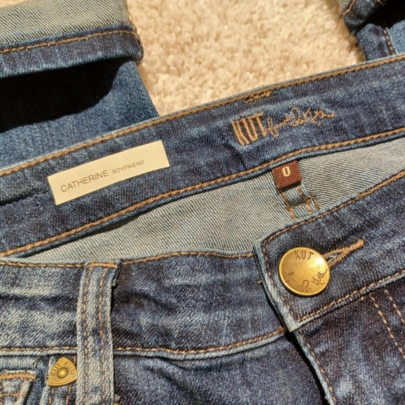 KUT FROM THE KLOTH 'Catherine' Mid-Rise Distressed Boyfriend Jeans - Picture 4 of 11